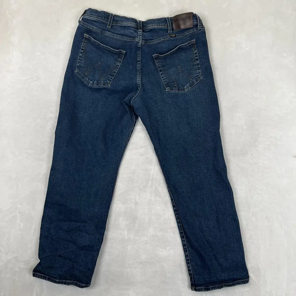 Wrangler Jeans Mens 36x30 Blue Relaxed Straight Stretch Denim Medium Wash Pants